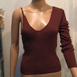 Zara Fitted top with an asymmetric neckline and one long sleeve M Dark Brown